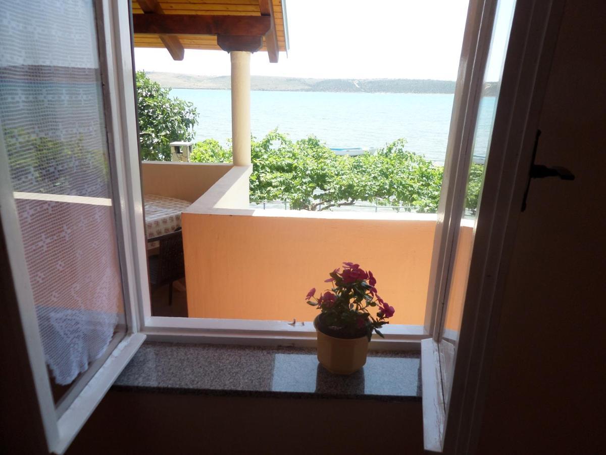 Apartmani Mirko Ljubac Ražanac 外观 照片