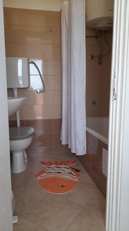 Apartmani Mirko Ljubac Ražanac 外观 照片